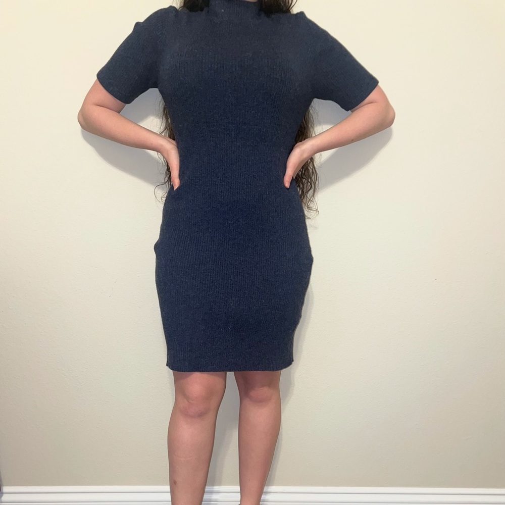 Bodycon Cotton On Dress💗💗 elbow length sleeves with a slimming shape